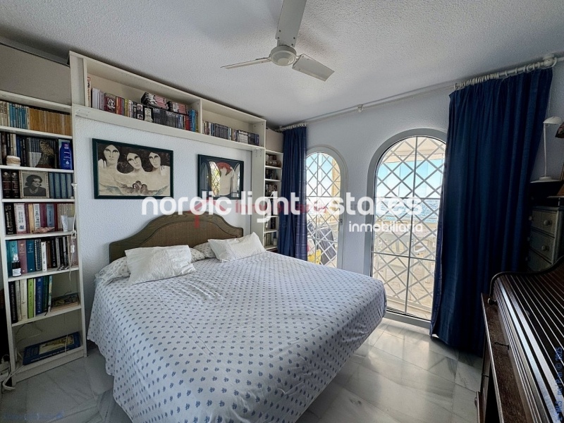 Similar properties Spectacular beach front apartment 