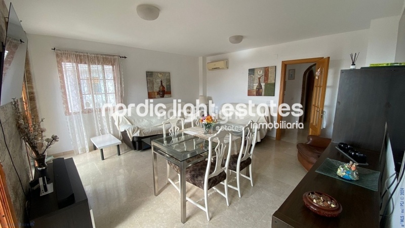 Propiedades similares Espaciosa casa adosada en Frigiliana con 2 salones y 2 cocinas