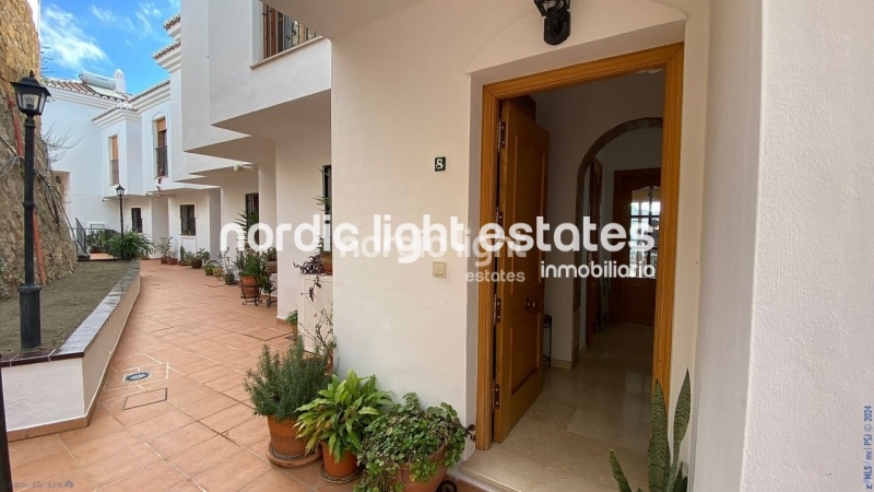 Propiedades similares Espaciosa casa adosada en Frigiliana con 2 salones y 2 cocinas