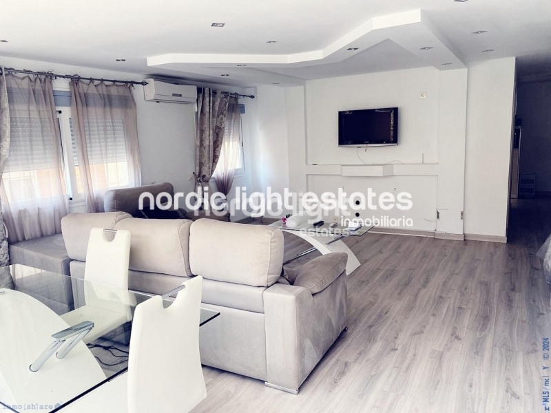 Apartamento con 2 dormitorios (antes 4) en Torre del Mar