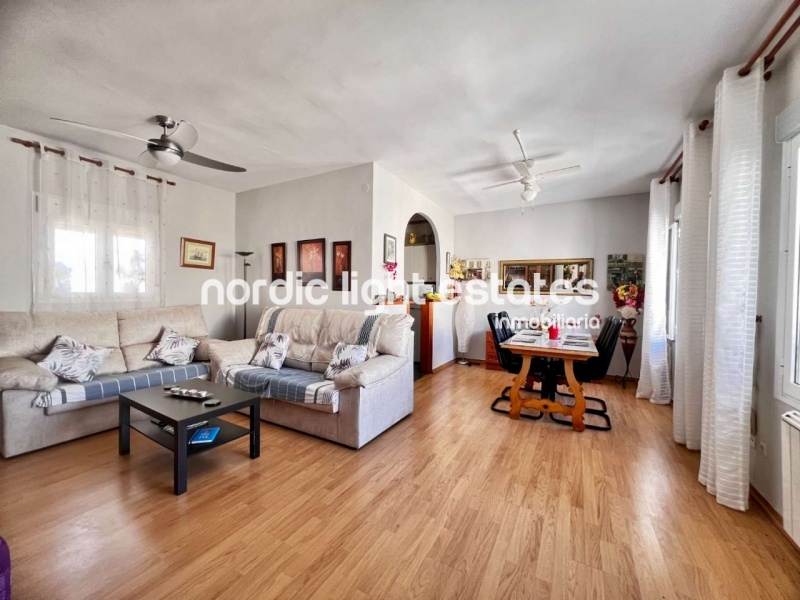 Moderno apartamento en Chaparil