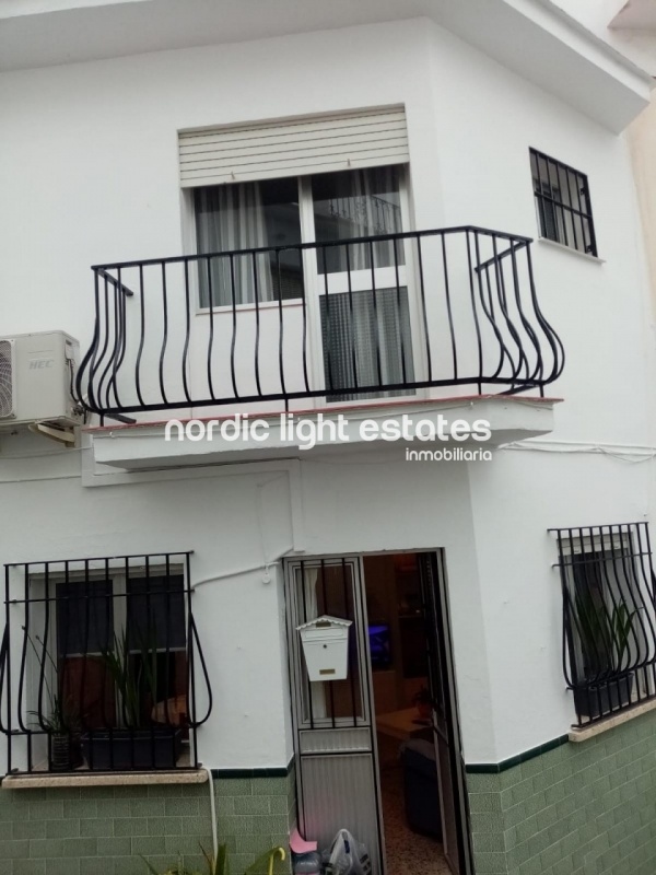 Charming townhouse for long term rental (the whole year) in Torrox Pueblo