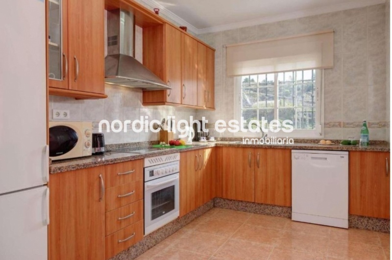 Propiedades similares Encantadora villa de campo entre Nerja y Frigiliana para el invierno 2025/26