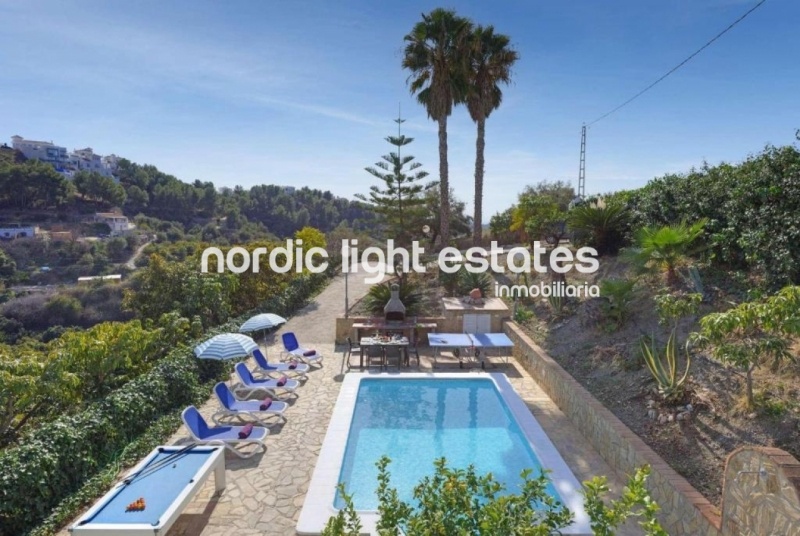 Propiedades similares Encantadora villa de campo entre Nerja y Frigiliana para el invierno 2025/26