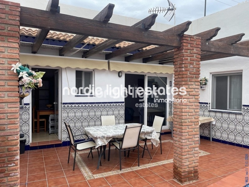 Encantadora casa de dos plantas en Maro (Nerja)