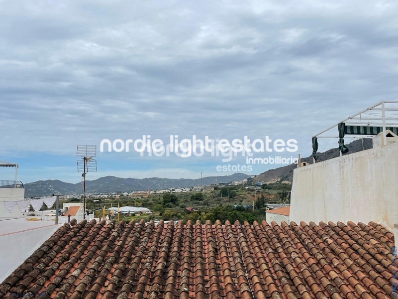 Encantadora casa de dos plantas en Maro (Nerja)