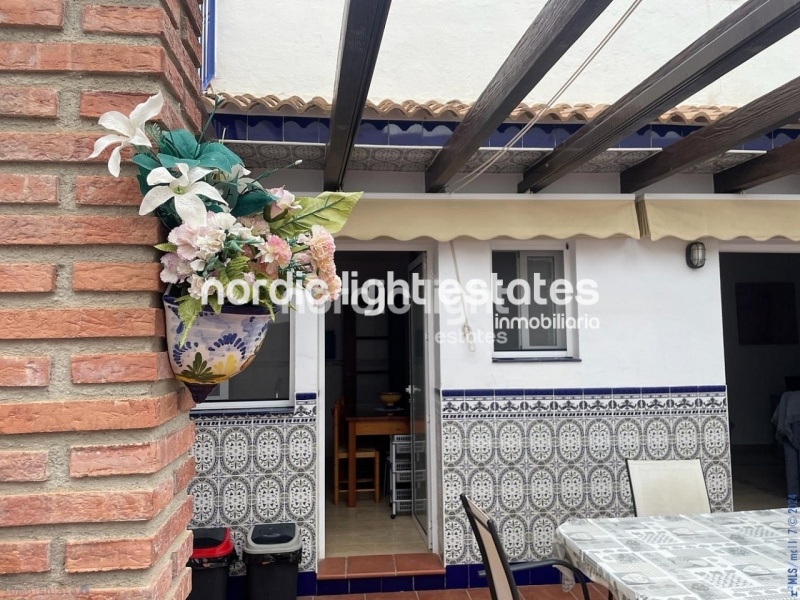 Encantadora casa de dos plantas en Maro (Nerja)