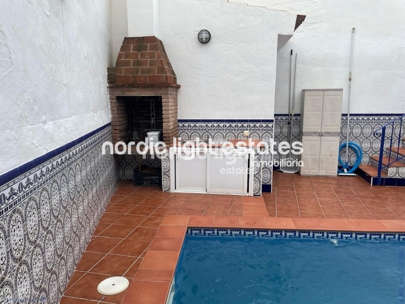 Encantadora casa de dos plantas en Maro (Nerja)
