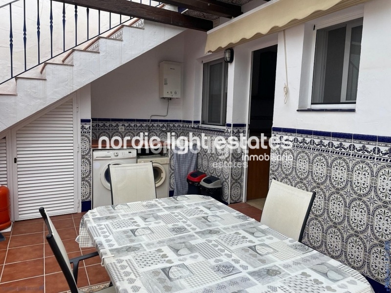 Propiedades similares Encantadora casa de dos plantas en Maro (Nerja)