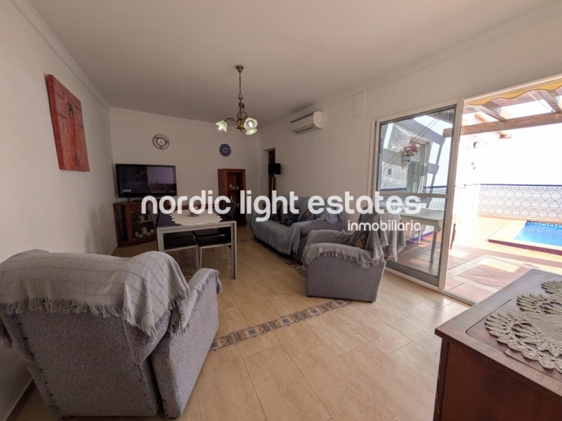 Propiedades similares Encantadora casa de dos plantas en Maro (Nerja)