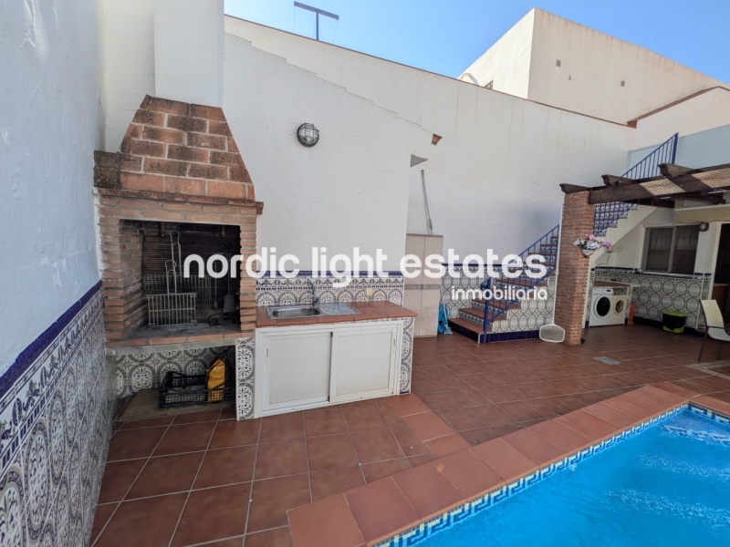 Propiedades similares Encantadora casa de dos plantas en Maro (Nerja)