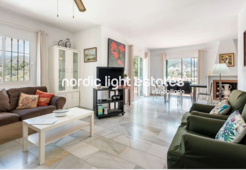 Propiedades similares Elegante villa de 5 dormitorios en Nerja