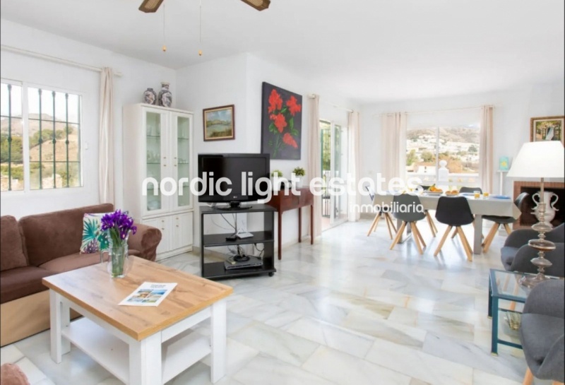 Propiedades similares Elegante villa de 5 dormitorios en Nerja
