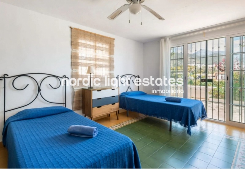 Propiedades similares Elegante villa de 5 dormitorios en Nerja