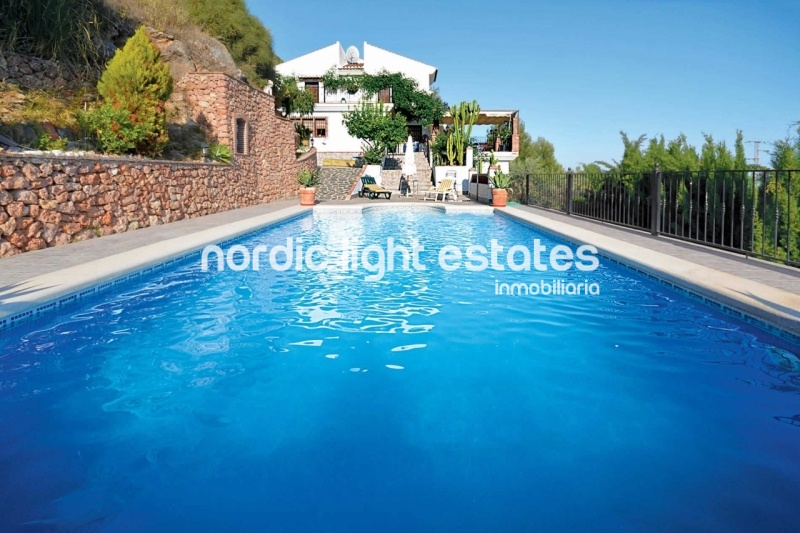 Propiedades similares Exquisita villa 7 dormitorios, 5 baños en Frigiliana
