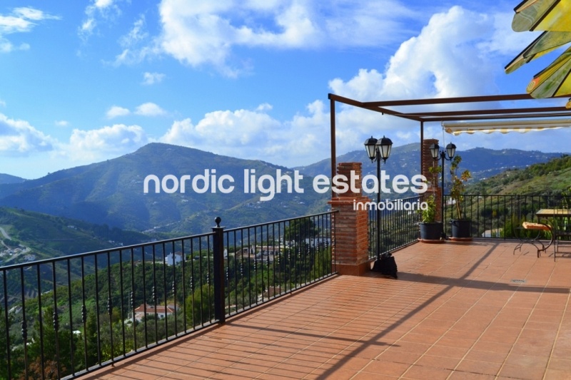 Propiedades similares Exquisita villa 7 dormitorios, 5 baños en Frigiliana