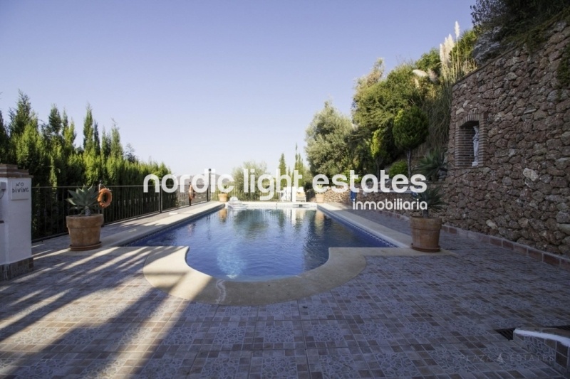 Propiedades similares Exquisita villa 7 dormitorios, 5 baños en Frigiliana