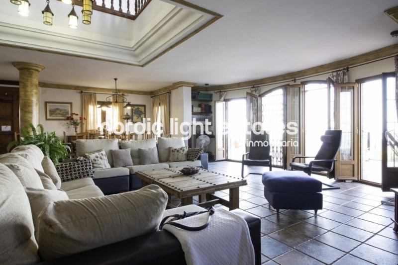 Propiedades similares Exquisita villa 7 dormitorios, 5 baños en Frigiliana