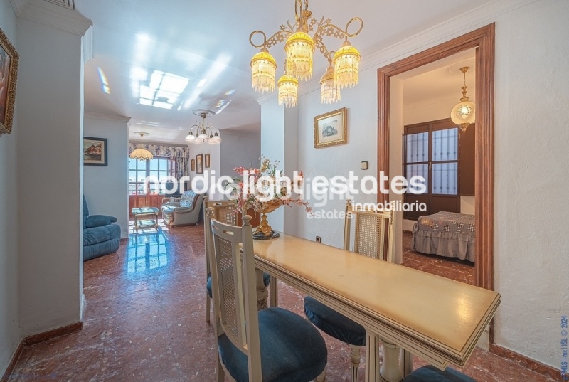 Exclusivo piso ultima planta en el corazón de Torrox Pueblo