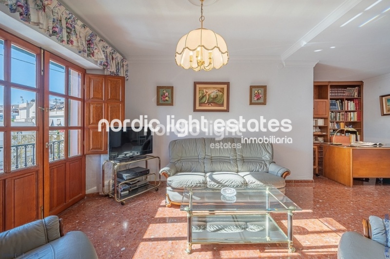 Exclusivo piso ultima planta en el corazón de Torrox Pueblo
