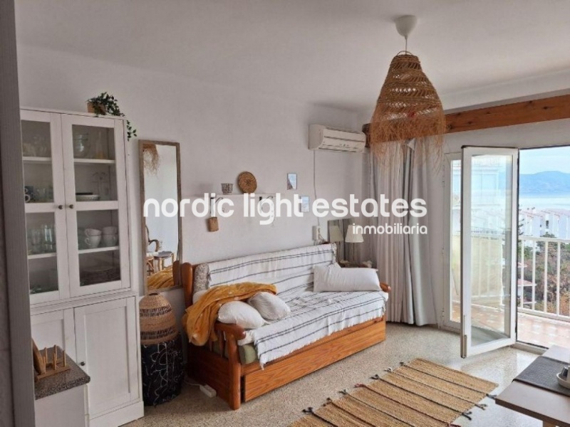 Apartamento frente al mar Torrecilla Playa, Nerja