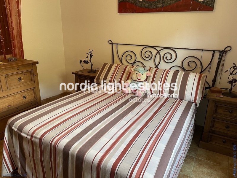 Casa de campo con piscina a tan solo 10 minutos de Nerja