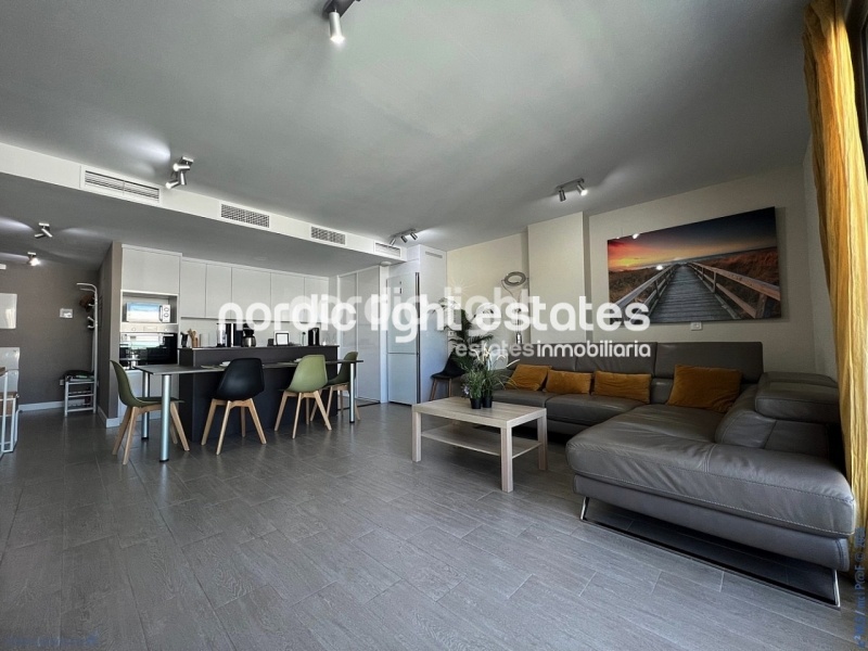 Propiedades similares Elegante ático frente al mar 4 dormitorios Torrox Costa