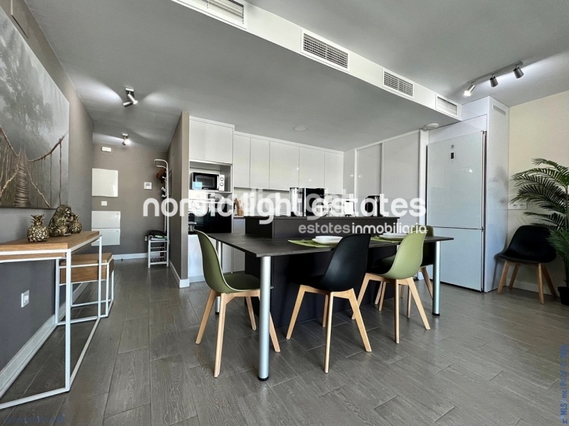 Propiedades similares Elegante ático frente al mar 4 dormitorios Torrox Costa