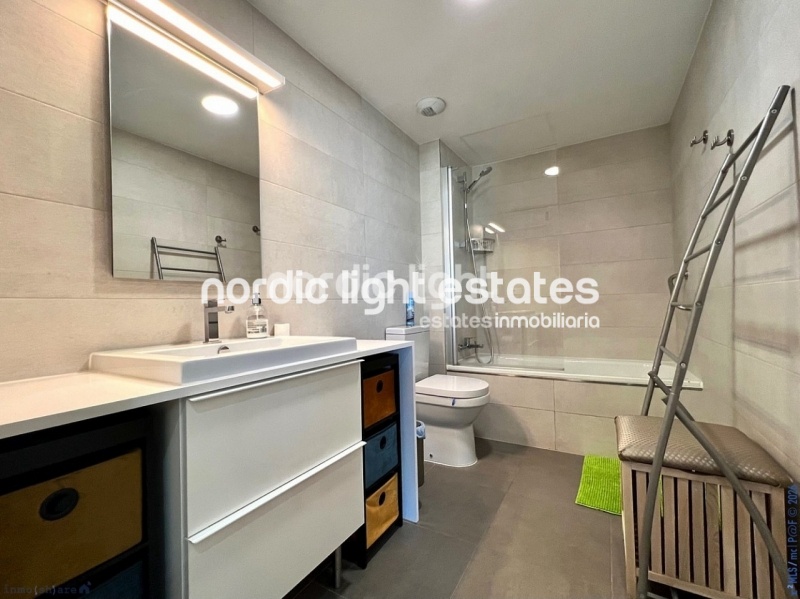 Propiedades similares Elegante ático frente al mar 4 dormitorios Torrox Costa