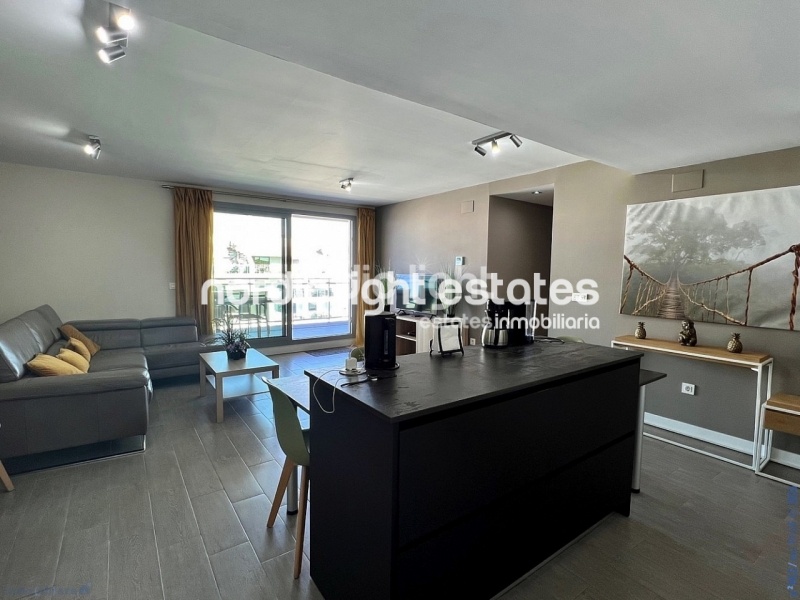 Propiedades similares Elegante ático frente al mar 4 dormitorios Torrox Costa