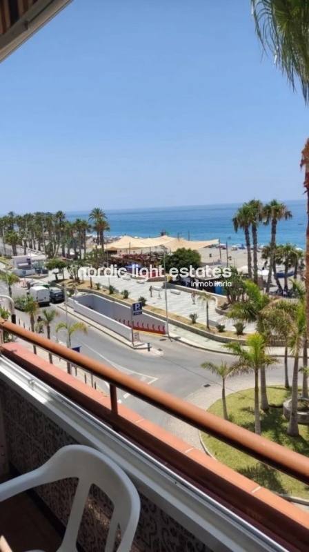 Apartamento primera línea de la playa en Almuñécar 