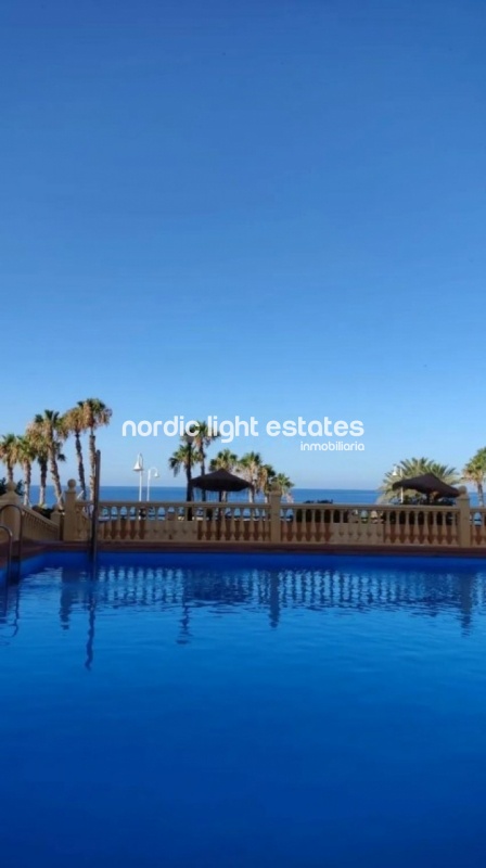 Apartamento primera línea de la playa en Almuñécar 