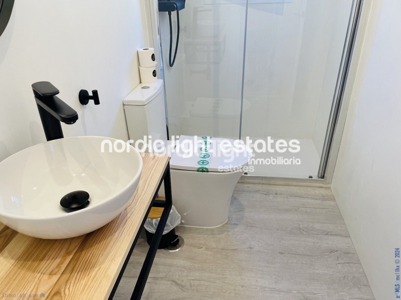 Impresionante apartamento con vistas panorámicas al mar en Nerja 