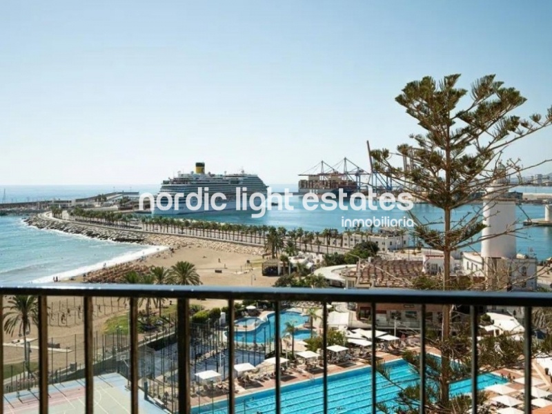 Estupendo apartamento frente al mar 4 dormitorios en Málaga