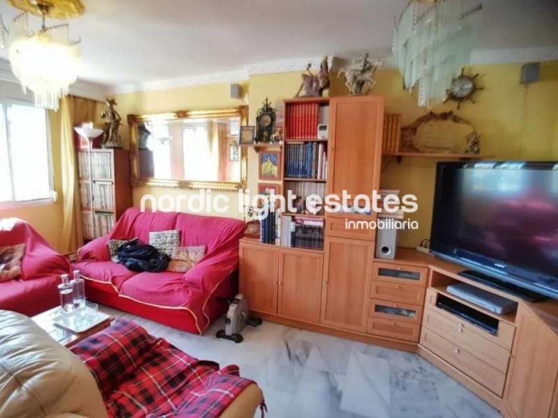 Linda casa adosada a solo 300 metros de la playa en Chilches Costa