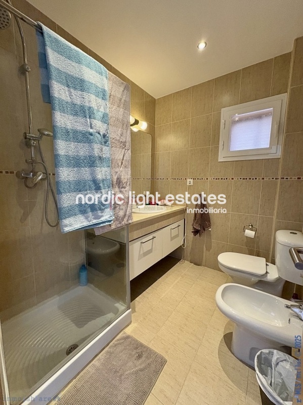 Amazing semi-detached house with lots of outside space in Benajarafe 