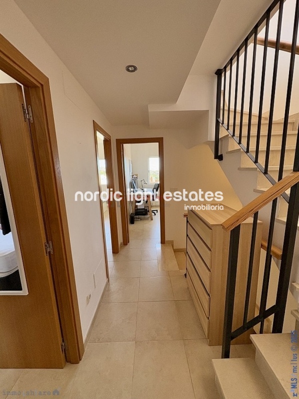 Amazing semi-detached house with lots of outside space in Benajarafe 