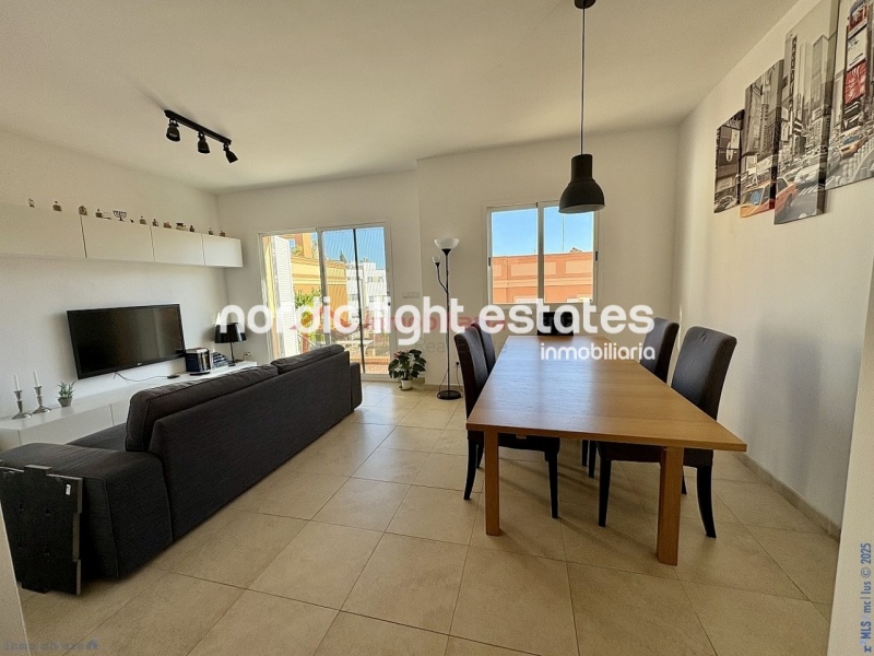 Amazing semi-detached house with lots of outside space in Benajarafe 