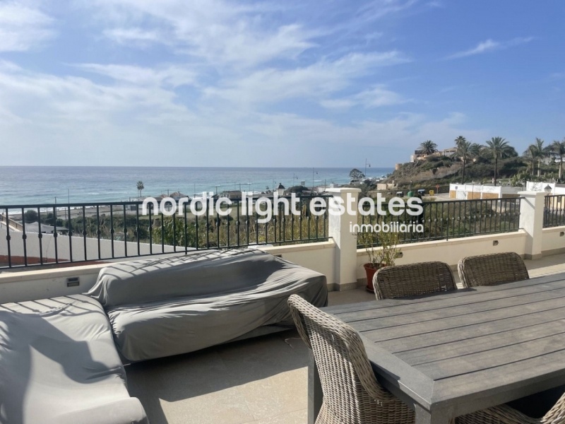 Villa absolutamente impresionante a pocos pasos de la playa El Peñoncillo, Torrox Costa