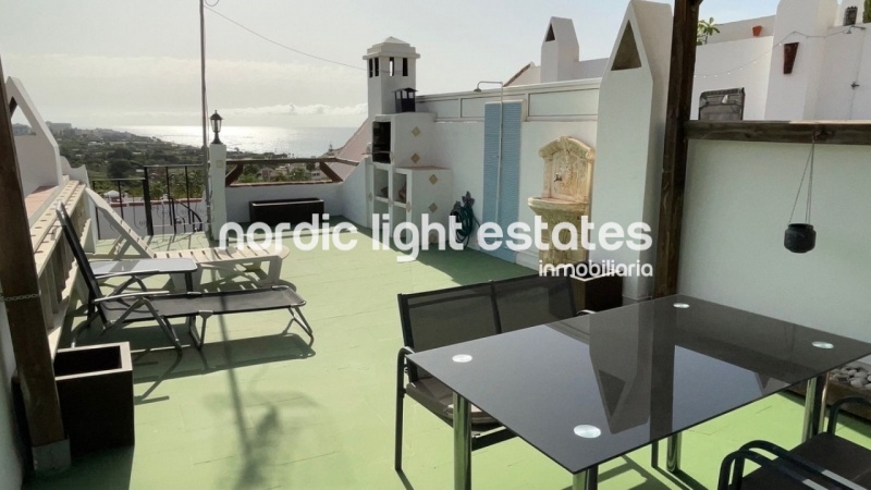 Fantastica casa en Punta Lara, Nerja con estudio
