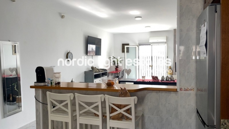 Fantastica casa en Punta Lara, Nerja con estudio