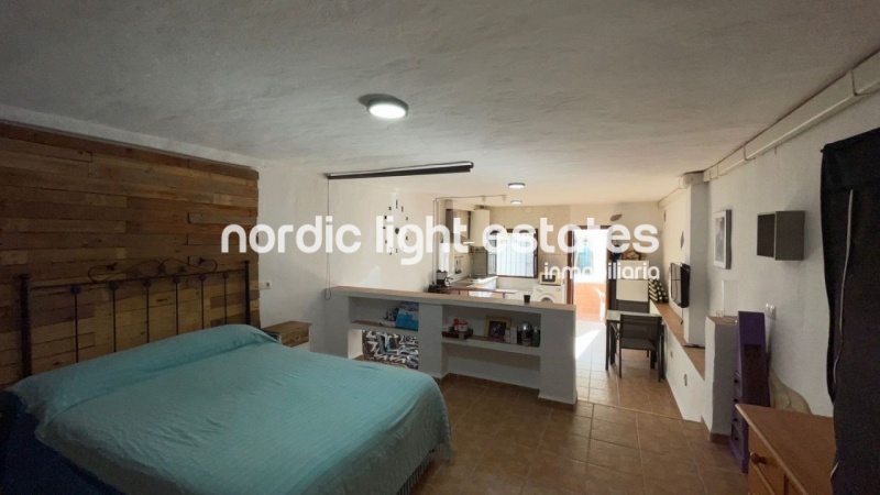 Fantastica casa en Punta Lara, Nerja con estudio