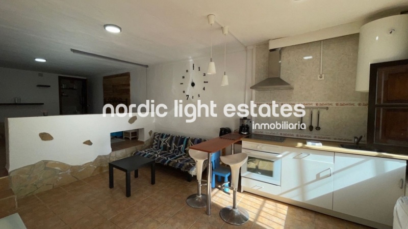 Fantastica casa en Punta Lara, Nerja con estudio