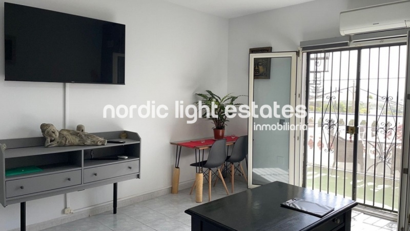 Fantastica casa en Punta Lara, Nerja con estudio
