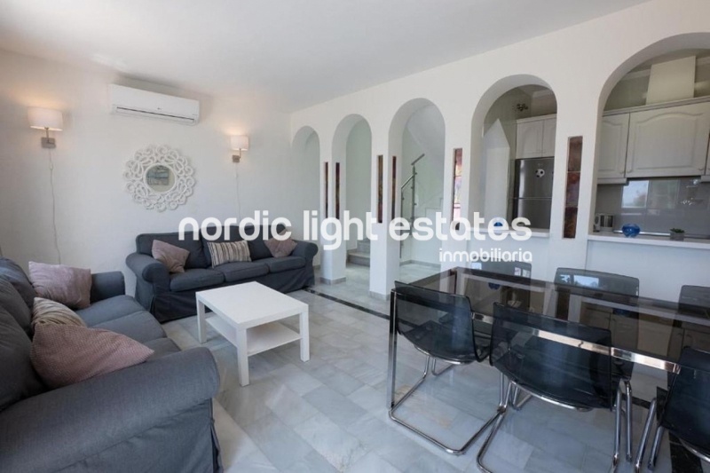 Maravillosa casa en la urb. Alhambra en Nerja 