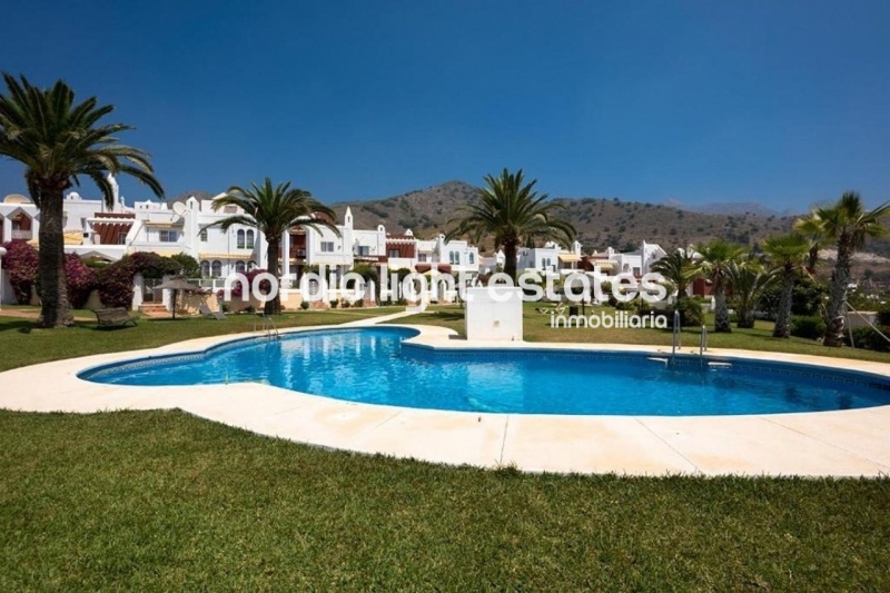 Maravillosa casa en la urb. Alhambra en Nerja 