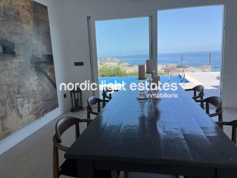 Moderna villa de sueño en Almuñécar