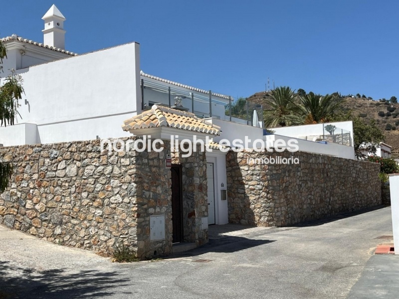 Moderna villa de sueño en Almuñécar