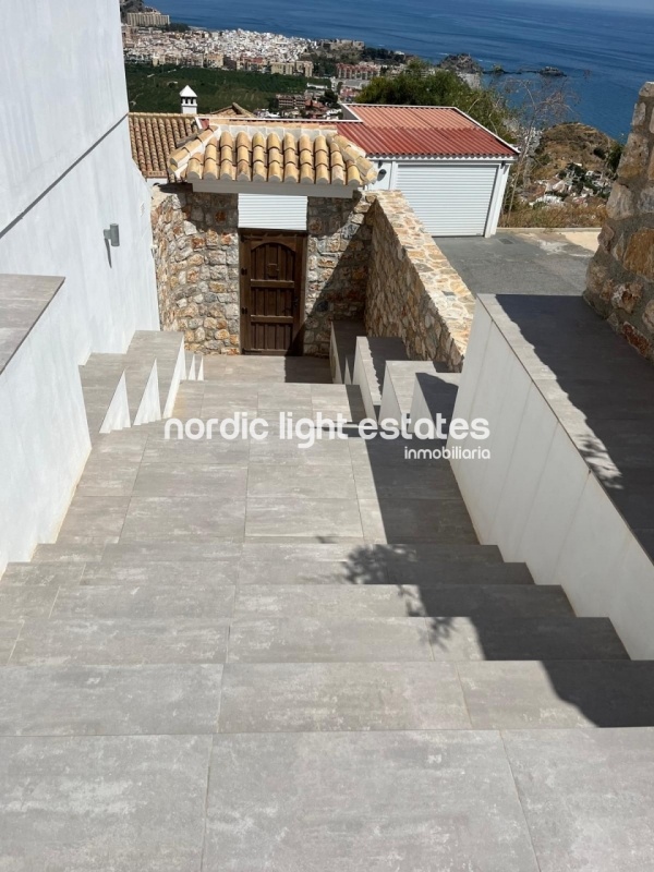 Moderna villa de sueño en Almuñécar