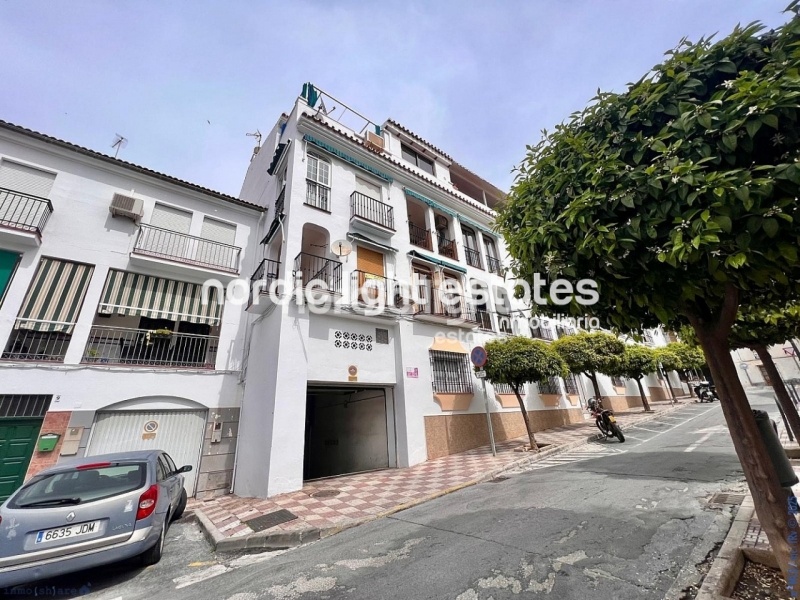 Lindo apartamento en el corazón de Torrox Pueblo, con plaza de parking
